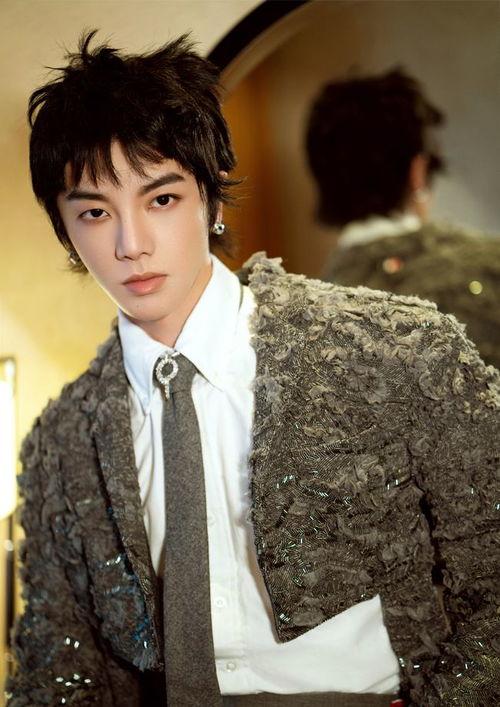 娱乐圈吃瓜爆料博主华晨宇